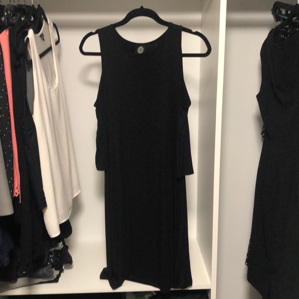Cold shoulder cotton dress